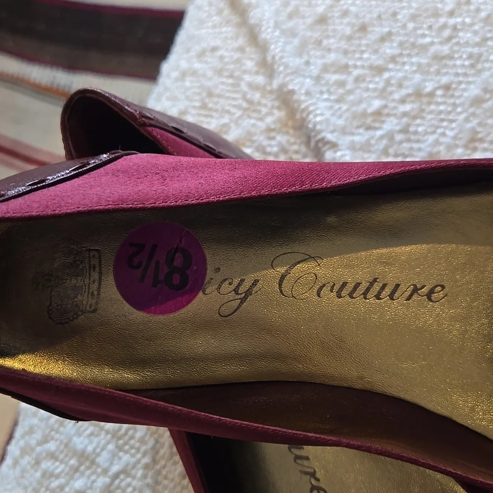 Juicy couture vintage Y2K burgundy, gold accent loafers flats shoes size 8.5